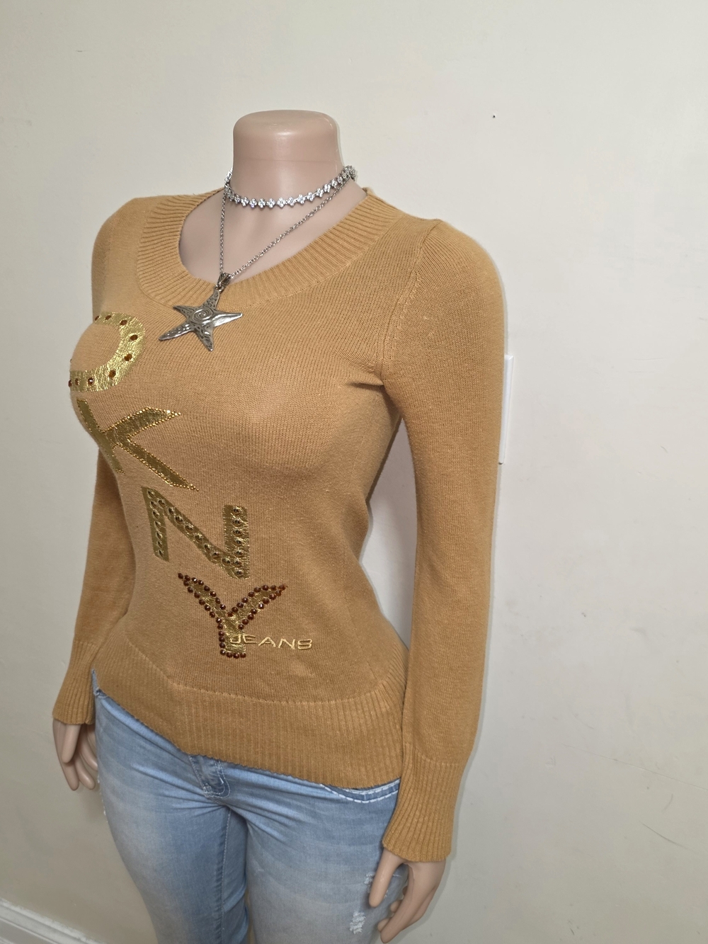 ☆DKNY Tan Gold Logo Embellished Women’s Sweater☆ - Picture 2 of 7